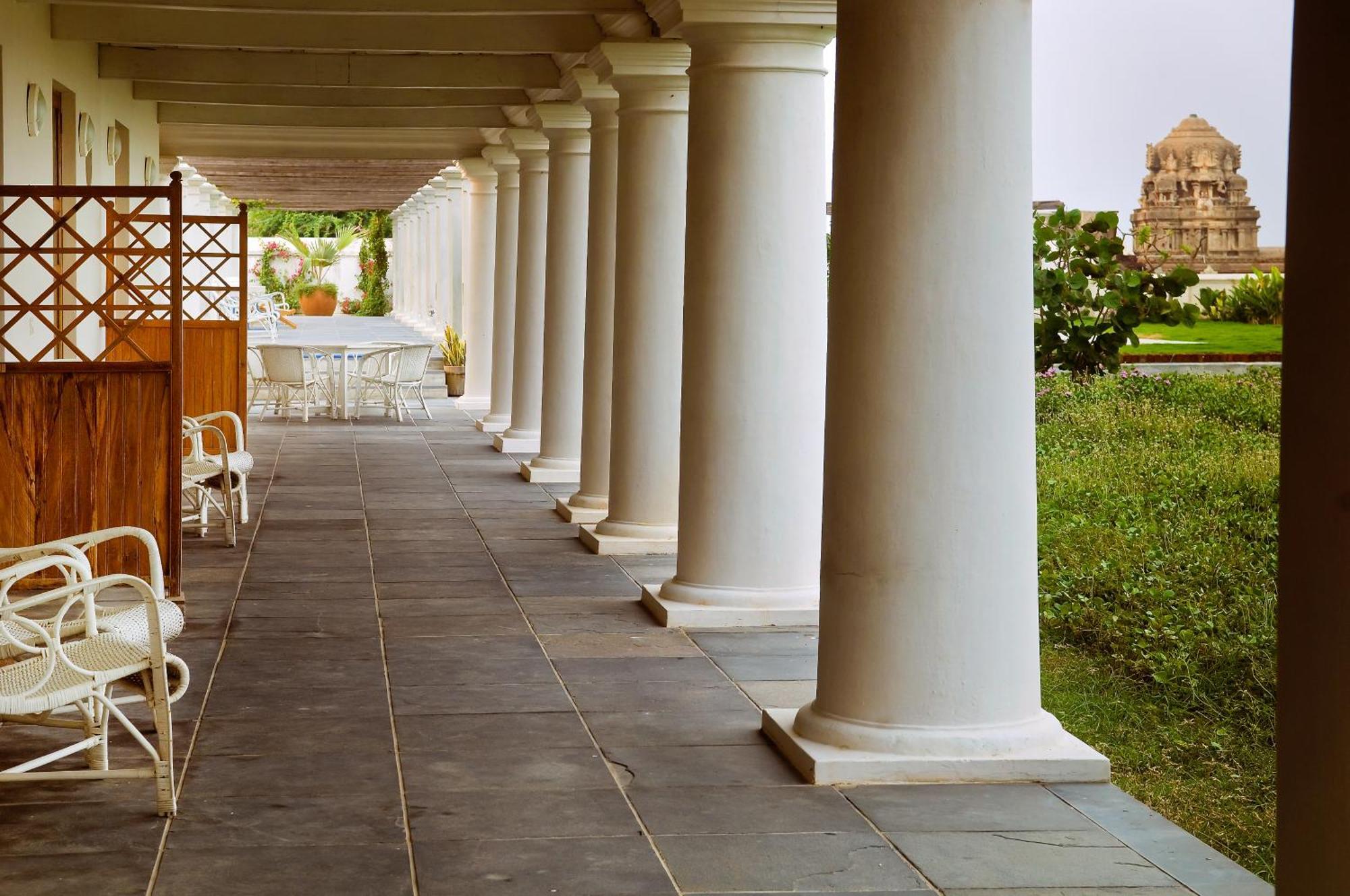 Neemrana'S - Bungalow On The Beach Tharangambadi ภายนอก รูปภาพ