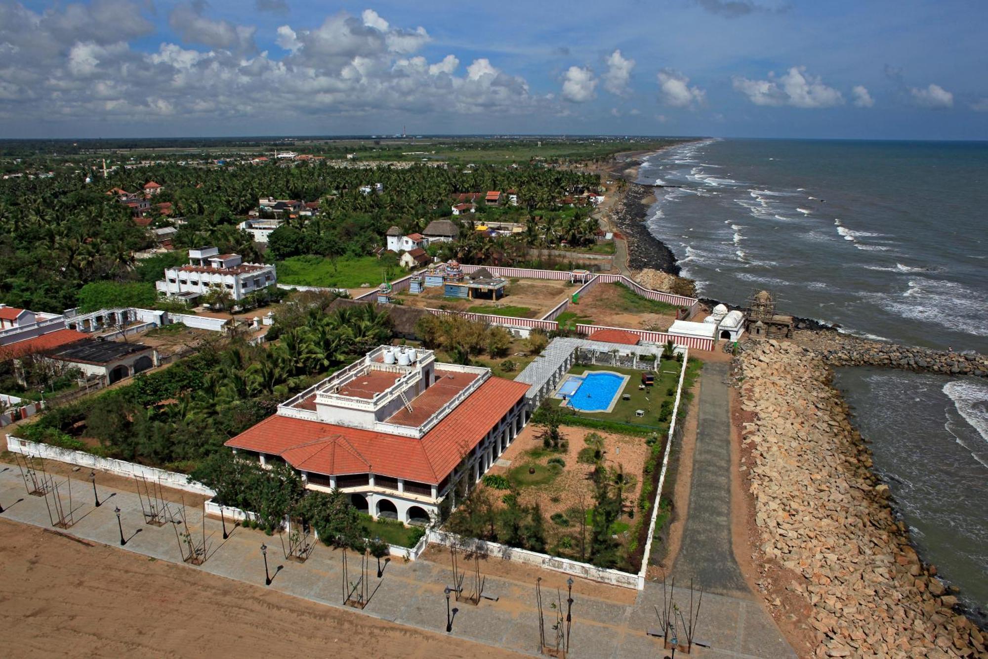 Neemrana'S - Bungalow On The Beach Tharangambadi ภายนอก รูปภาพ