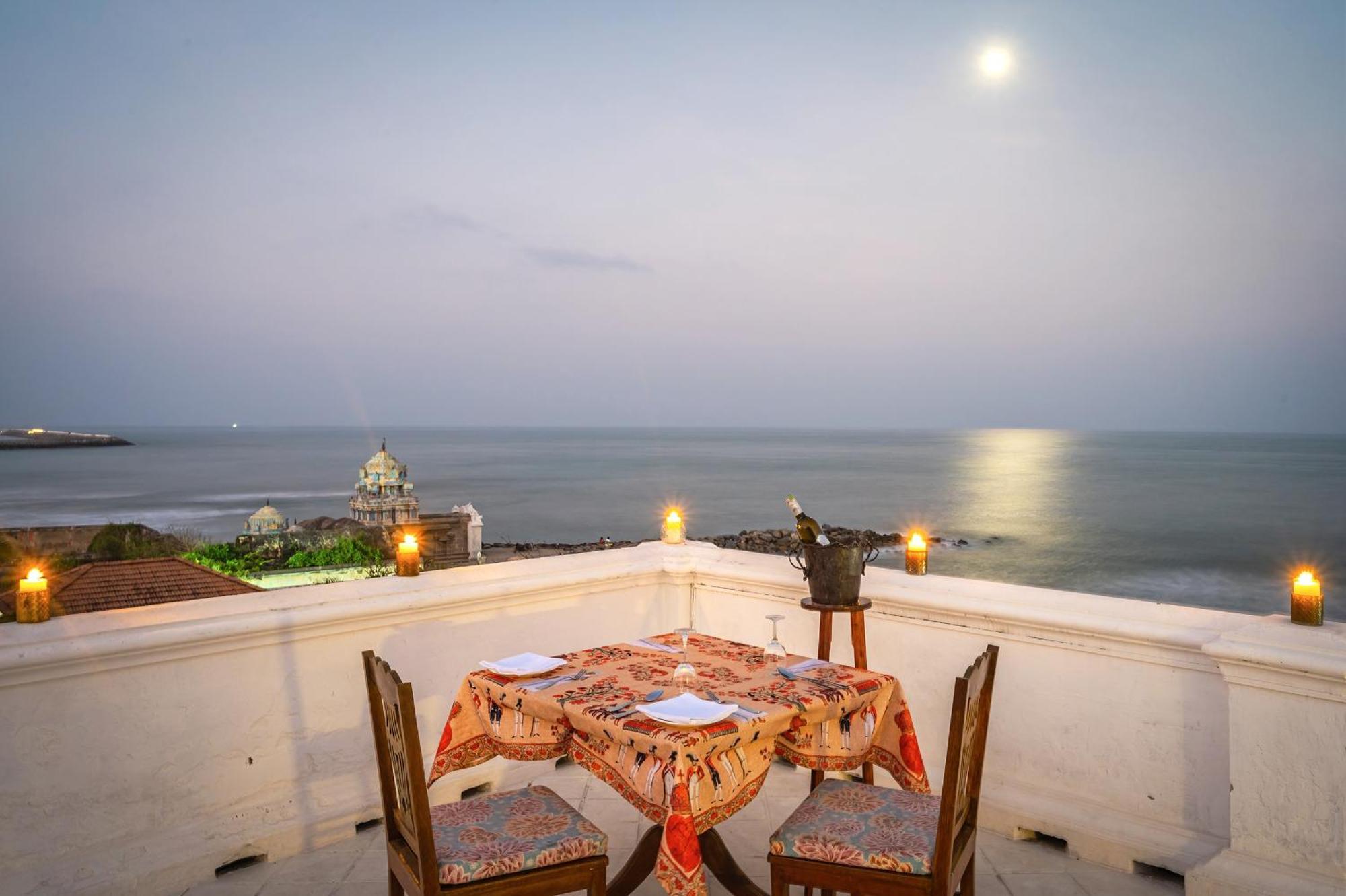 Neemrana'S - Bungalow On The Beach Tharangambadi ภายนอก รูปภาพ