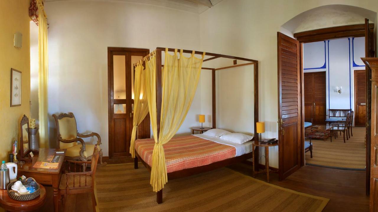 Neemrana'S - Bungalow On The Beach Tharangambadi ภายนอก รูปภาพ