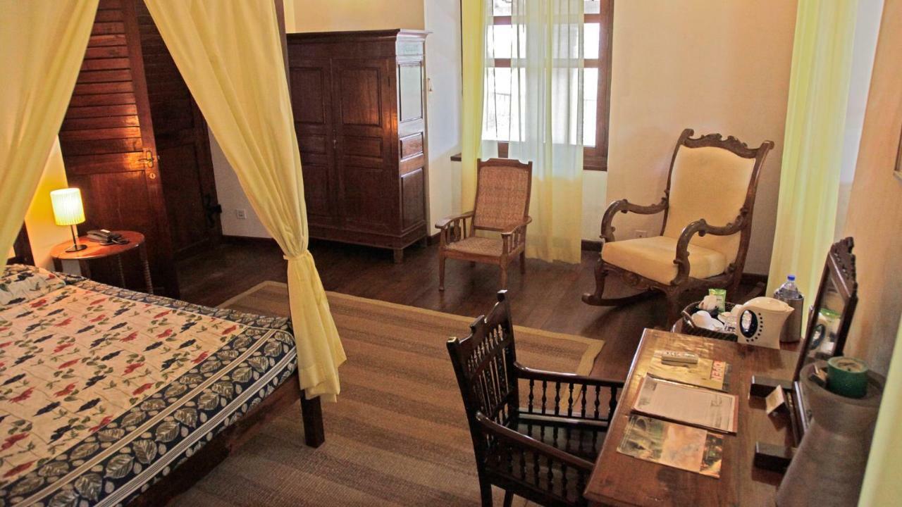Neemrana'S - Bungalow On The Beach Tharangambadi ภายนอก รูปภาพ